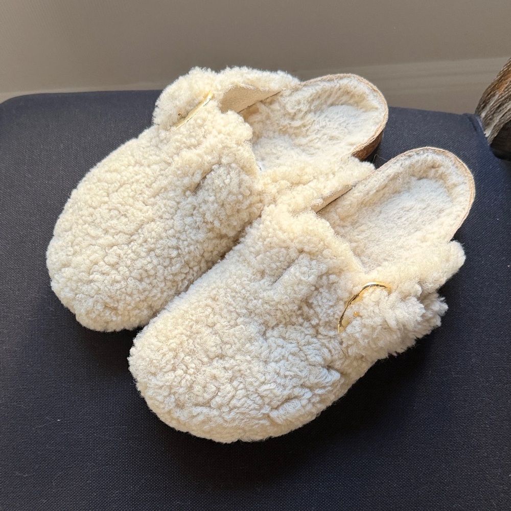 Birkenstock Mules- Boston Big Buckle in Teddy eggshell
